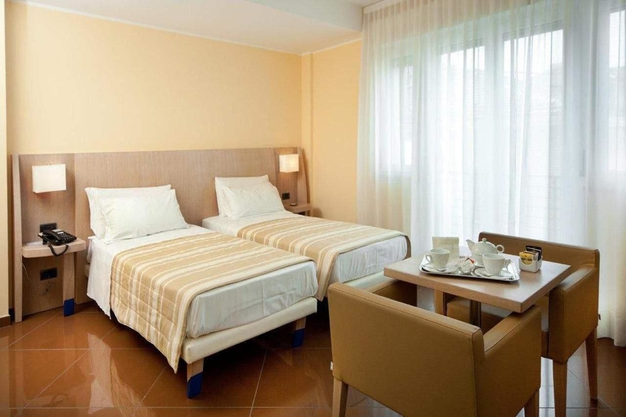Hotel Chiaraluna Civitanova Marche Exterior foto